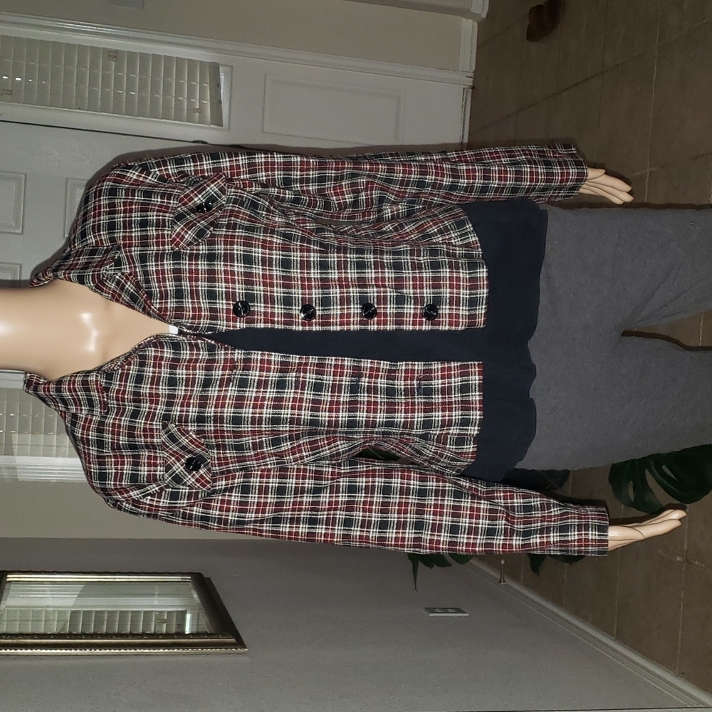 All that Jazz m cropped button down tartan plaid long sleeve